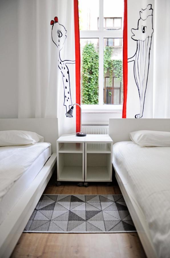 Cent Hostel Люблин Экстерьер фото