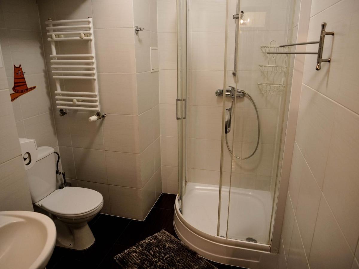 Cent Hostel Люблин Экстерьер фото