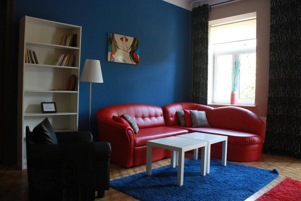 Cent Hostel Люблин Экстерьер фото